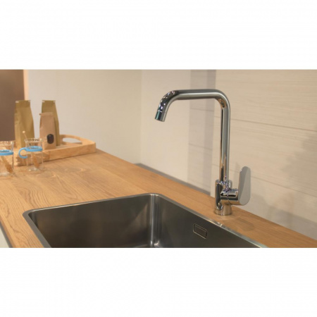 Смеситель hansgrohe Focus для кухонной мойки с поворотным изливом на 3 положения, сталь 31820800